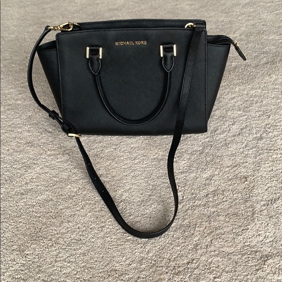 Michael Kors Medium Handbag - Picture 3 of 3